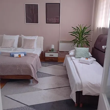 Dino Retreat - Self Check In Apartman *