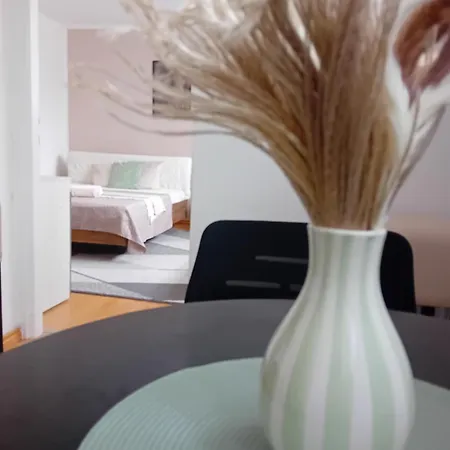 Dino Retreat - Self Check In Apartamento *